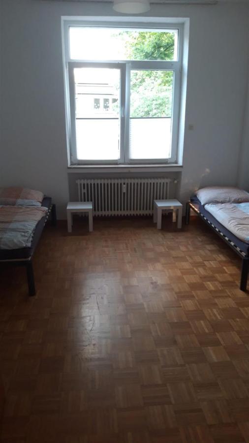 2 Zimmer Wohnungen K&K Unterkunft. Gbr Duisburg Exterior photo