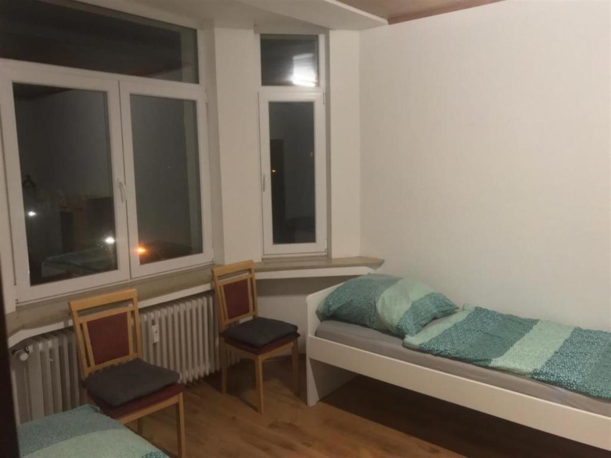 2 Zimmer Wohnungen K&K Unterkunft. Gbr Duisburg Exterior photo