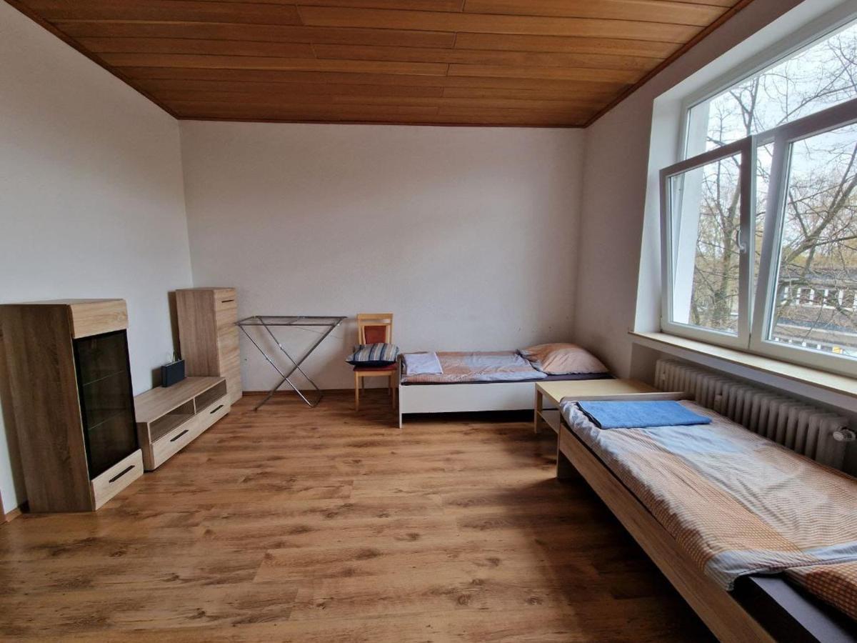 2 Zimmer Wohnungen K&K Unterkunft. Gbr Duisburg Exterior photo